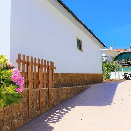 Casa Saloia Ericeira - Close To The בית נופש Baleia